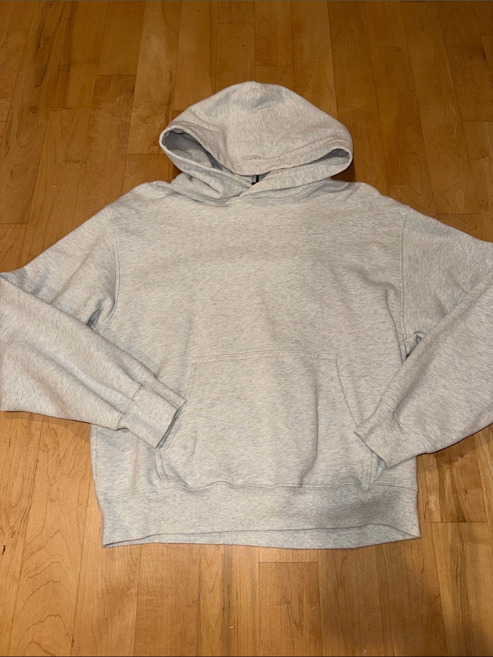 ARITZIA | SWEATFLEECE PERFECT FIT SIZE LARGE | HEATHERED CLOUD WHITE | size L
